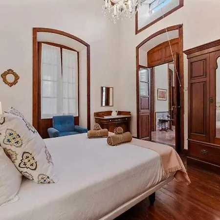 Valls De Quintana - Casa Emblemática Arrecife (Lanzarote)